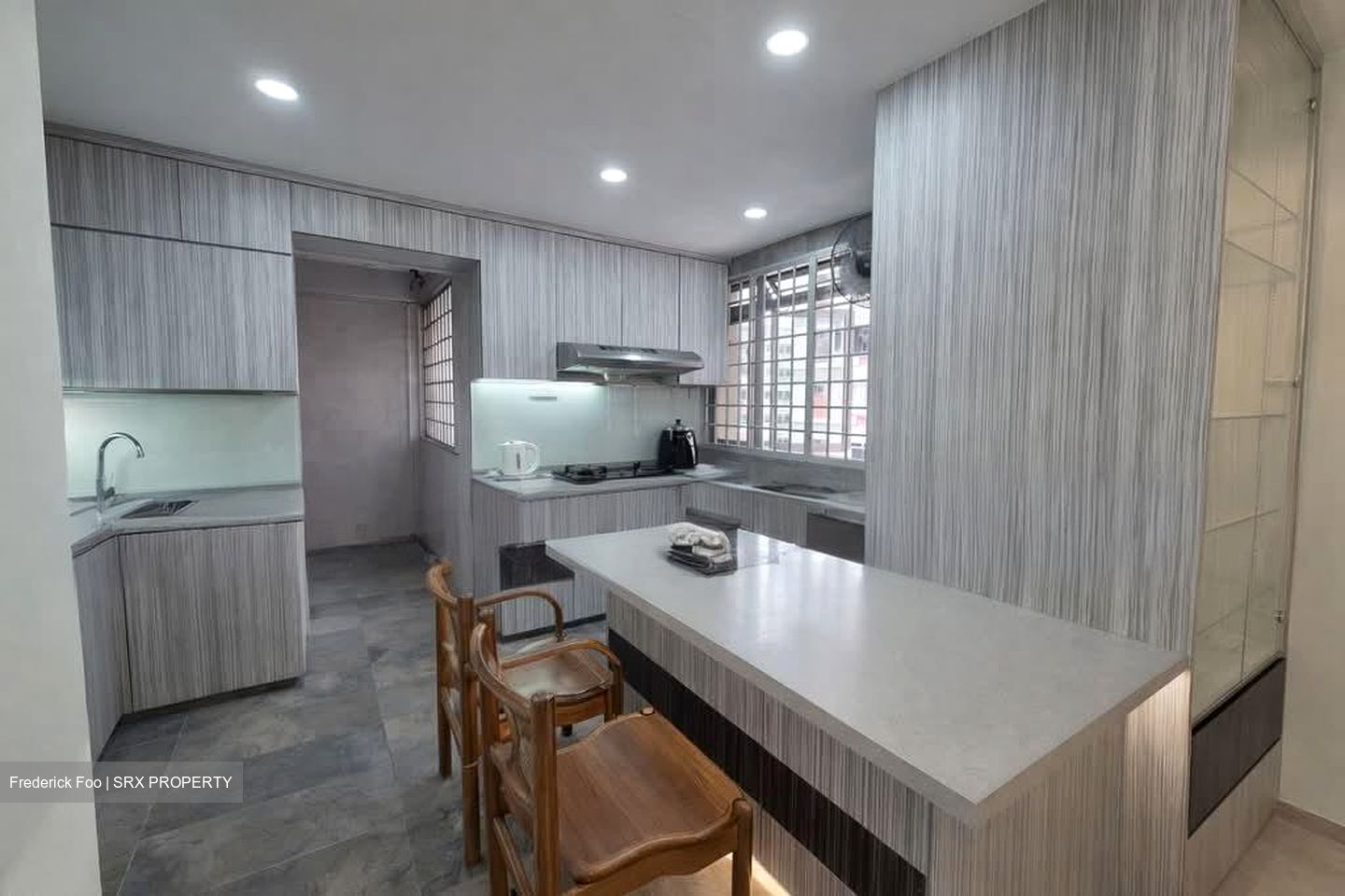 Blk 313 Tampines Street 33 (Tampines), HDB Executive #545493521